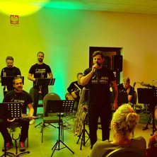 Murowaniec w jazzowym nastroju. Sala wypełniona muzyką i publicznością