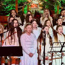 Świąteczna muzyka po raz kolejny wypełniła kościół w Białych Błotach